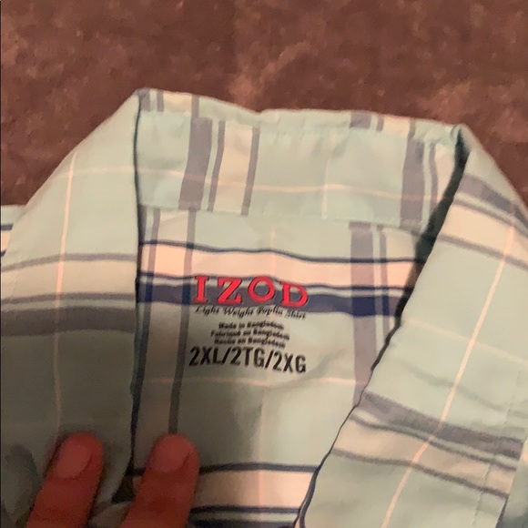 Men’s 2XL IZOD button down - Picture 2 of 3